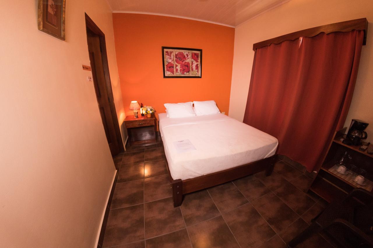 Boquete Town Hostal Экстерьер фото